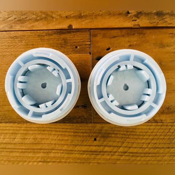 CLARISONIC MIA 2 FACIAL CLEANSING BUNDLE - Picture 13 of 16